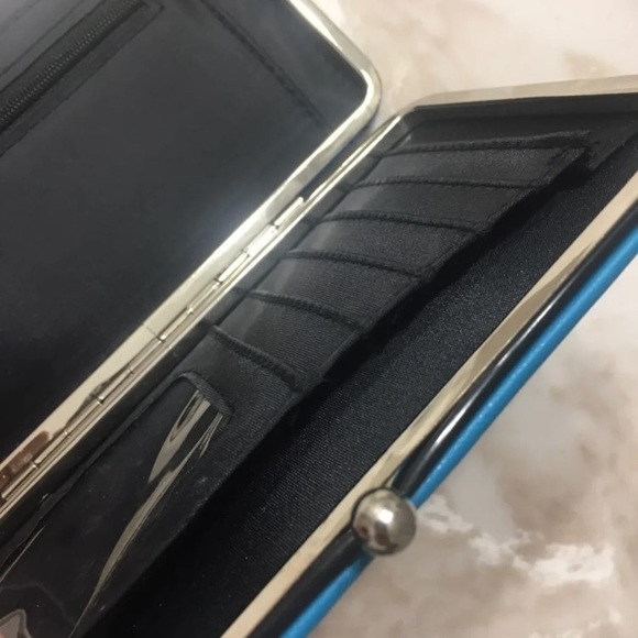 Frozen Wallet - Picture 5 of 6